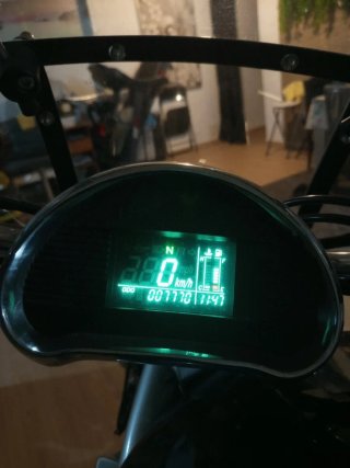 Hyosung Aquila 650 Negra Usada