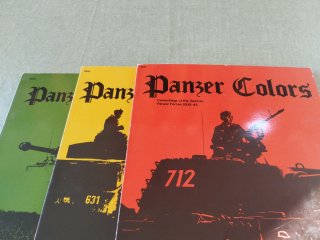 Collezione di libri su carri armati militari Panzer