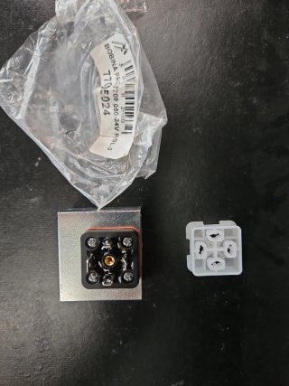 Válvula Proporcional SCHIENLE 24V DC HAWE