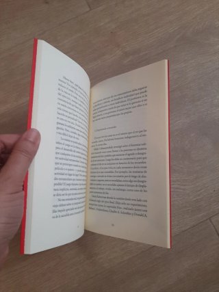 Libro Pequeñas heridas mortales Belén Gopegui