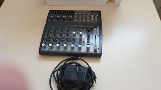 Mesa de Mezclas Behringer Xenyx 1202FX