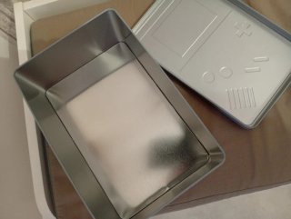 Caja Metálica Almacenaje Gameboy