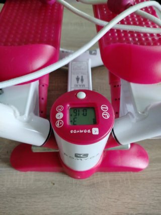 Stepper Domyos con bandas elásticas