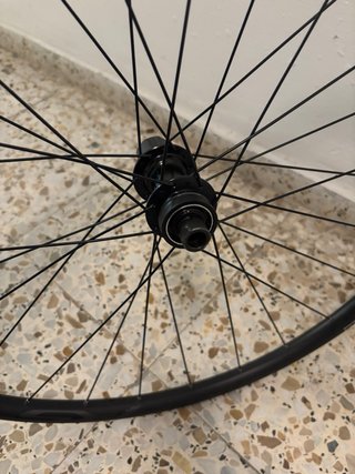 Llantas Shimano RS gravel