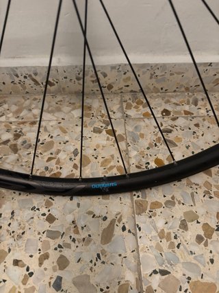 Llantas Shimano RS gravel