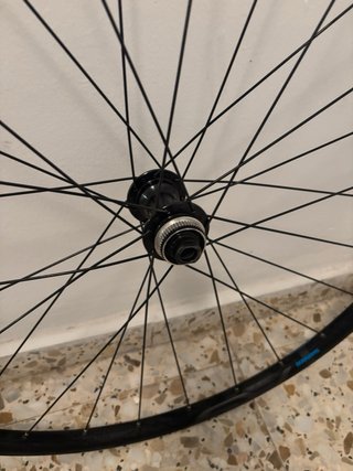 Llantas Shimano RS gravel