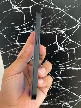 iPhone 17e 256GB  100%
