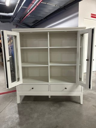 Vitrina Ikea Idannas 2 puertas cristal. Como nueva