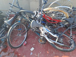 Bicicleta urbana blanca