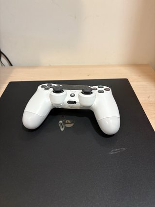 Console PS4 Pro 1TB