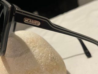 Occhiali da sole neri cat-eye