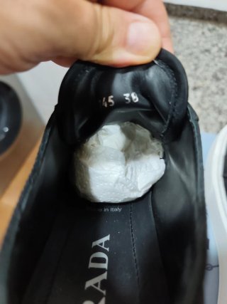 Zapatillas Prada Negras Talla 38