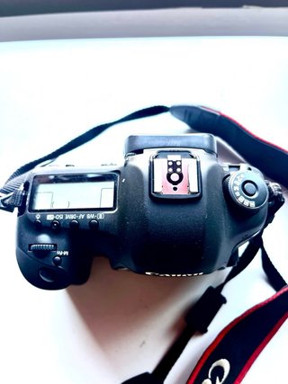 Canon 5D Mark III + Objetivo EF 24-105mm +