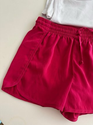 Short/ pantalòn corto deportivo fucsia