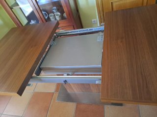 Mesa extensible madera nogal diseño + 4 sillas