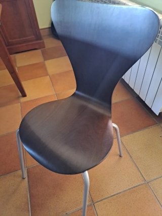 Mesa extensible madera nogal diseño + 4 sillas