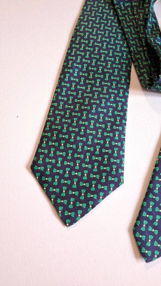 Corbata de seda azul y verde con estampado