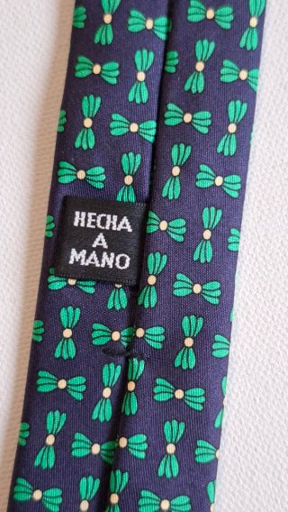 Corbata de seda azul y verde con estampado