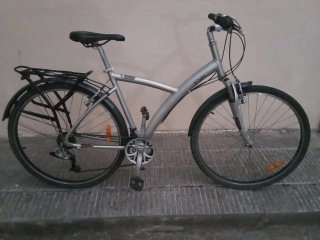 Bicicleta Paseo Aluminio. Ruedas de 700C
