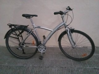 Bicicleta Paseo Aluminio. Ruedas de 700C