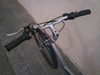 Bicicleta Paseo Aluminio. Ruedas de 700C