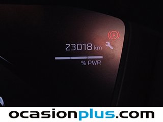 Peugeot 2008 Allure Hybrid eDCS6 107 kW (145 CV)
