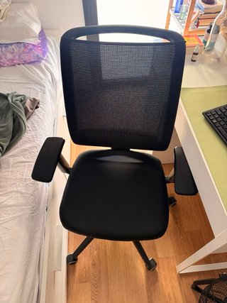 Silla de oficina ergonómica negra Steelcase