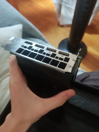 Radeon Vega 56 MSI OC + Intel i5 7500