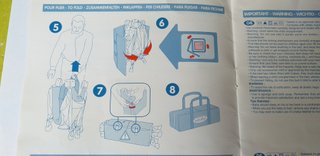 Cuna de viaje para bebé plegable.