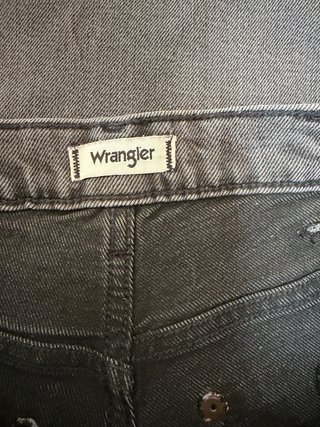 Pantalón vaquero Wrangler pata ancha