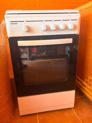 Cocina de gas 4 fuegos con horno