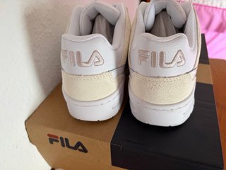 Zapatillas Fila Teratach 600 T39 Blancas/Crema