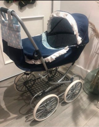 Carro de muñecas clásico azul