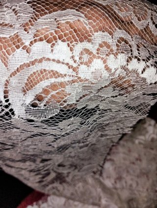 Antichità: Prezioso pizzo Chantilly francese seta.