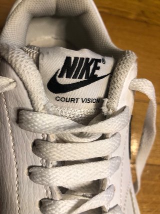 Zapatillas Nike Blancas y Negras