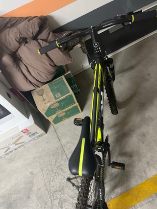 Bicicleta BH Negra y Amarilla