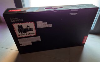 Lenovo Legion Pro 7i 16IAX10H (RTX 5080)