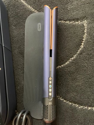 Ferro Dyson Airstrait Edizione Speciale