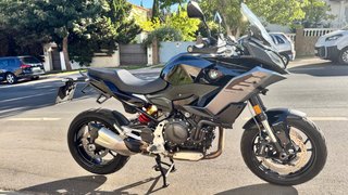 BMW F900 XR Negra