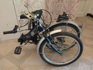Bicicleta Plegable BH Negra.