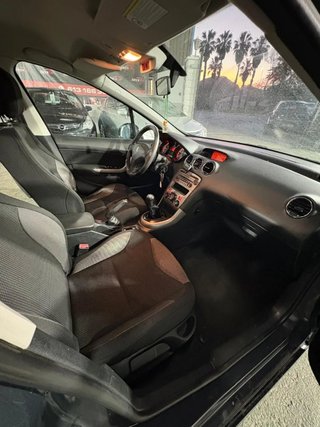 Peugeot 308 1.6 HDi 110 Confort 5p FAP