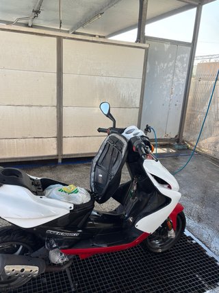 Yamaha AeroxR 50cc Roja y Blanca 1500€ (No cambio)