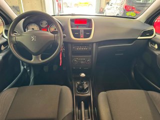 Peugeot 207 2011