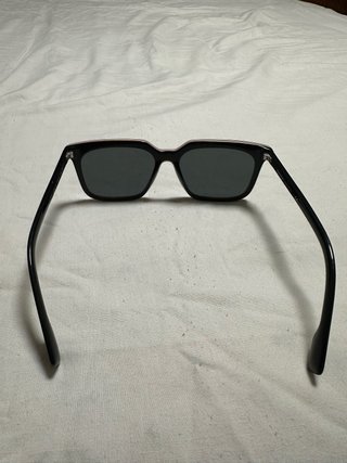 Occhiali da sole neri da uomo