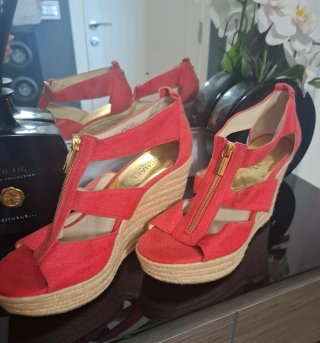 Sandalias Michael Kors Coral Cuña