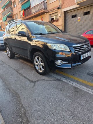 Toyota RAV4 2011
