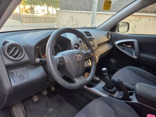 Toyota RAV4 2011
