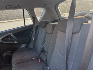 Toyota RAV4 2011