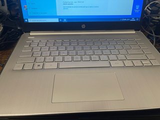 Portátil HP 14s-fq0xxx AMD 3020e 8GBRAM + cargador