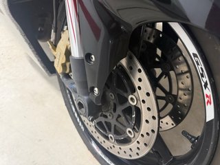 Suzuki GSX-R600 K5 Negra/Plata